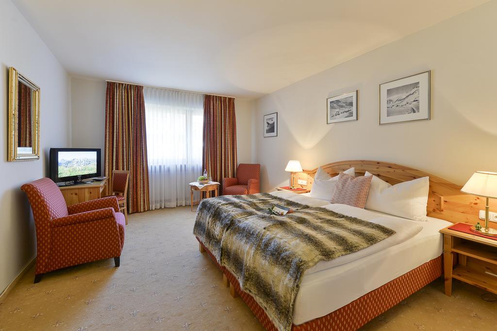 Alpenhotel Valluga Zuers Экстерьер фото